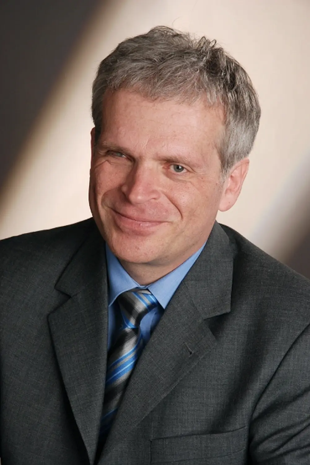 Portrait Volker Tesar